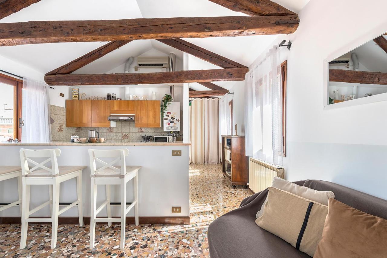 Colombina Like At Home 3 Bedrooms Fully Equipped Air Conditioned Veneza Exterior foto