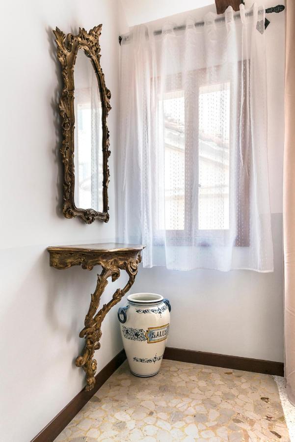 Colombina Like At Home 3 Bedrooms Fully Equipped Air Conditioned Veneza Exterior foto